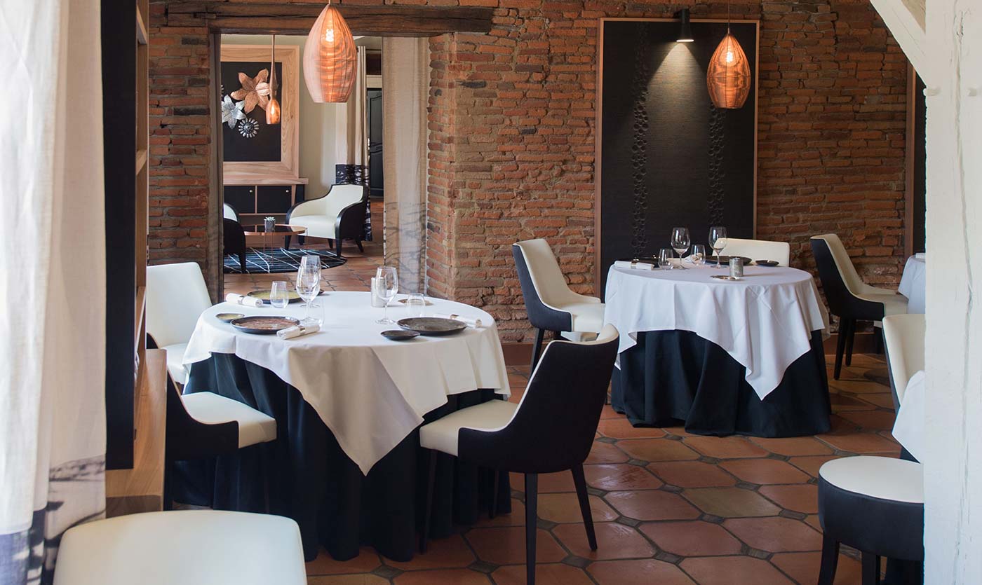 Salle du restaurant Le puits Saint Jacques