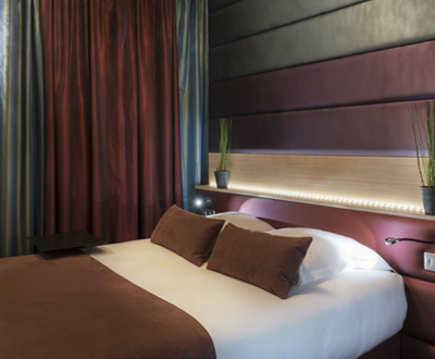 Chambre du Bon Hôtel à Neuilly-sur-Seine