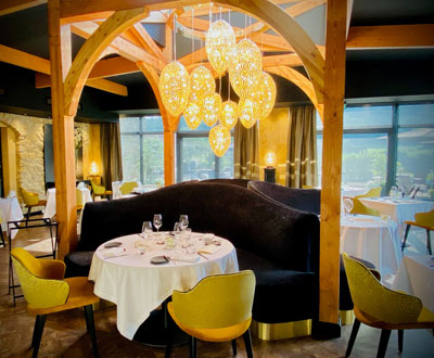 Mobilier Collinet de l'hôtel Le Domaine de la Klauss à Montenach