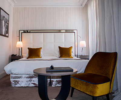 Découvrez le mobilier Collinet de l'hôtel Canberra à Cannes