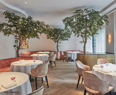 Mobilier Collinet du restaurant La Villa Lorraine à Bruxelles