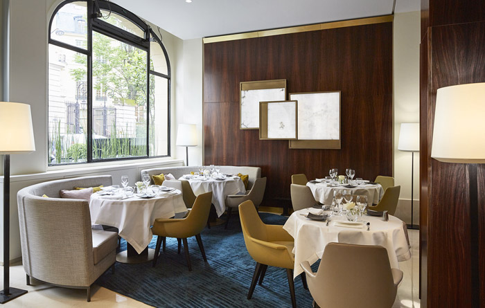 Mobilier du restaurant de l'hotel Montalembert à Paris 2