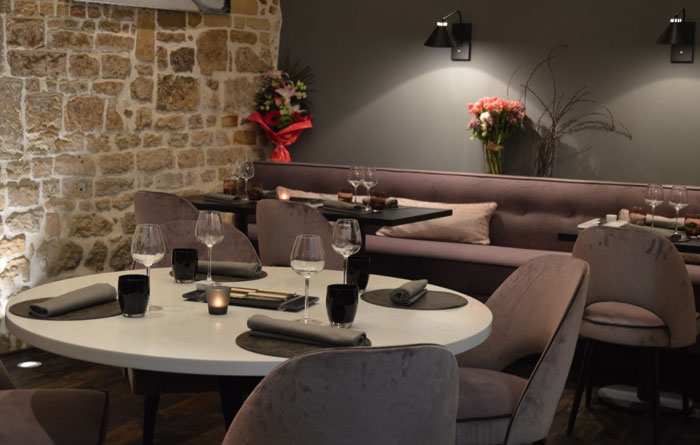 Mobilier restaurant A Contre Sens à Caen 3